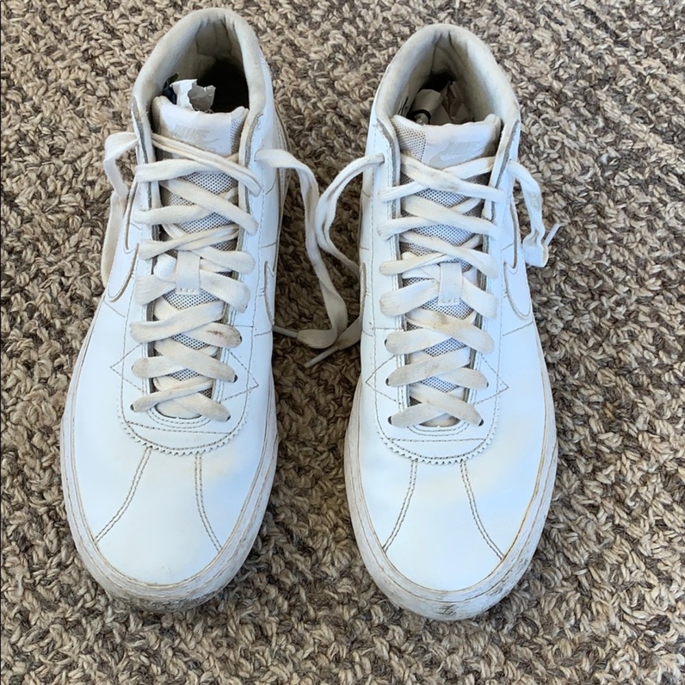 High top Nike
